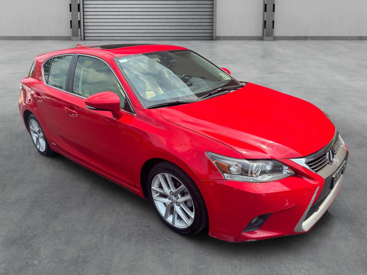 Used 2015 Lexus CT 200h w/ Navigation Package FWD image 28