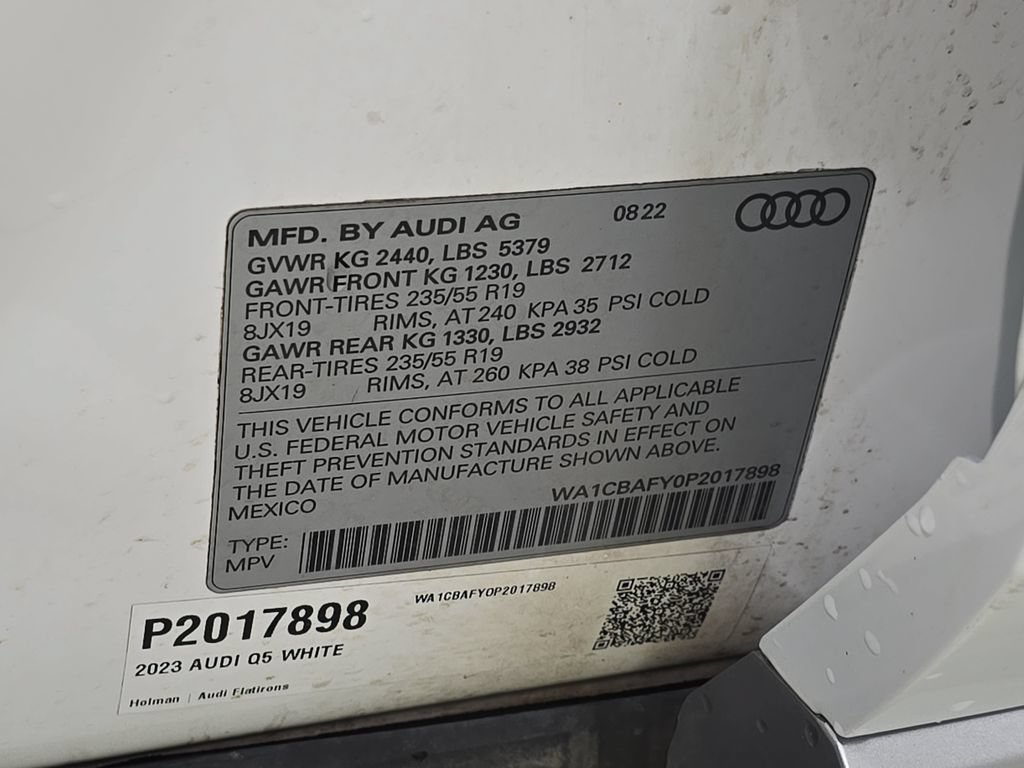 Used 2023 Audi Q5 Prestige w/ Prestige Package AWD/4WD image 39