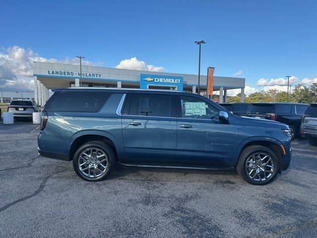 New 2026 Chevrolet Suburban Premier w/ Sun And Tow Package image 2