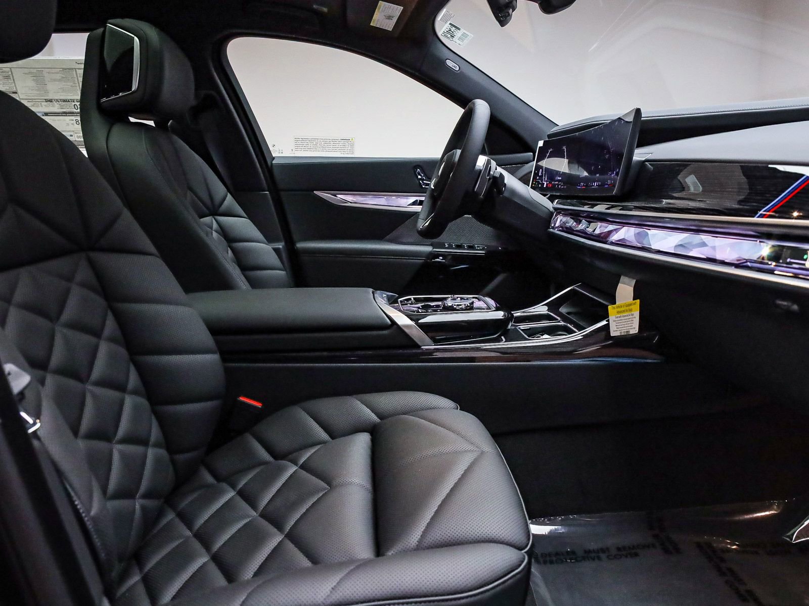 Used 2026 BMW 740i w/ Premium Package RWD image 18