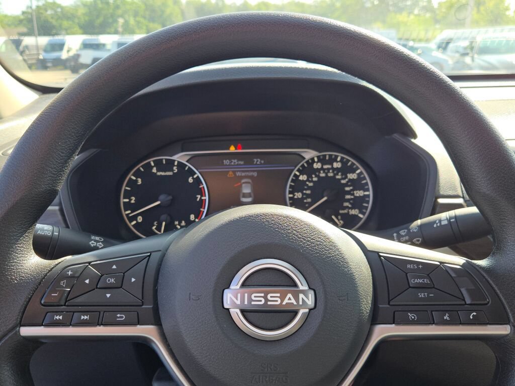 Used 2024 Nissan Altima 2.5 SV FWD image 33