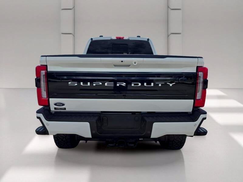 Used 2026 Ford F250 Platinum AWD/4WD image 4