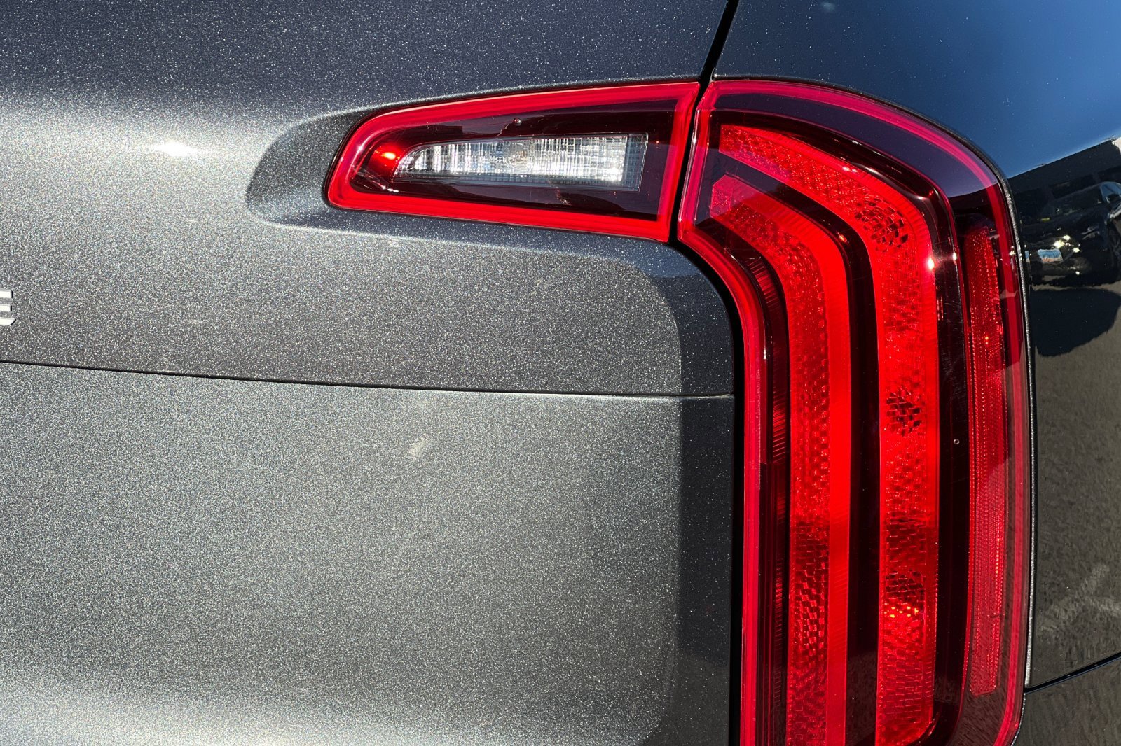 Used 2023 Kia Telluride LX image 28