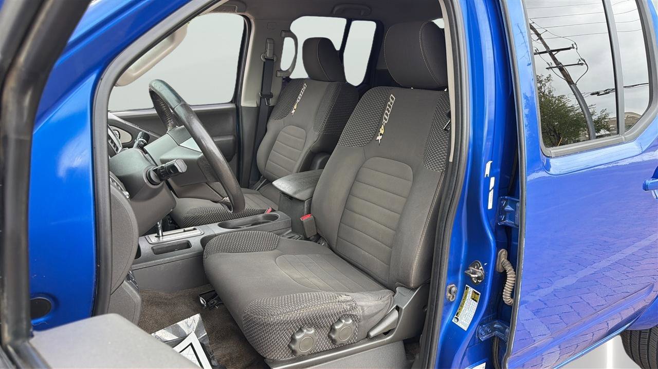 Used 2013 Nissan Frontier PRO-4X AWD/4WD image 12