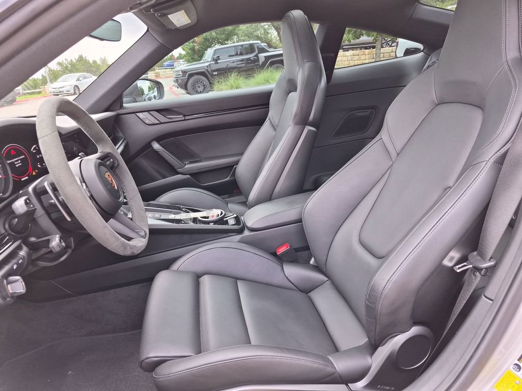 Used 2023 Porsche 911 Carrera T RWD image 17