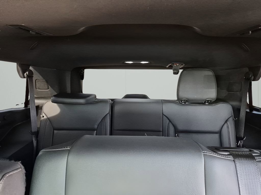 Used 2022 Chevrolet Tahoe Z71 w/ Off-Road Capability Package image 25