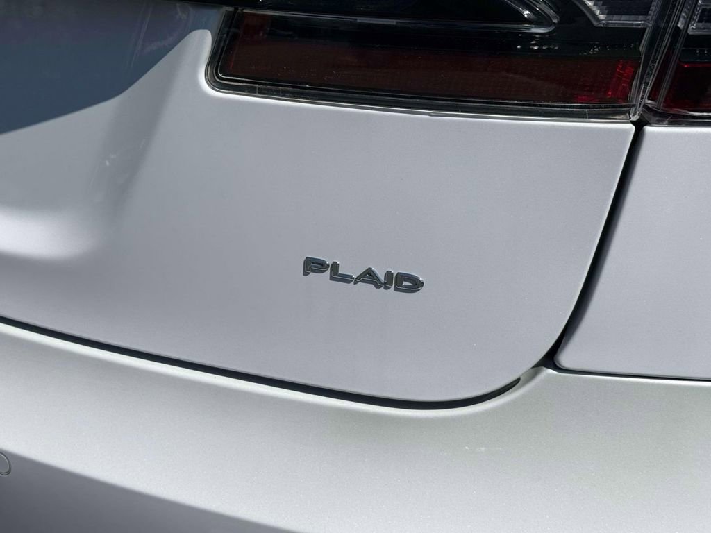 Used 2021 Tesla Model S Plaid image 36