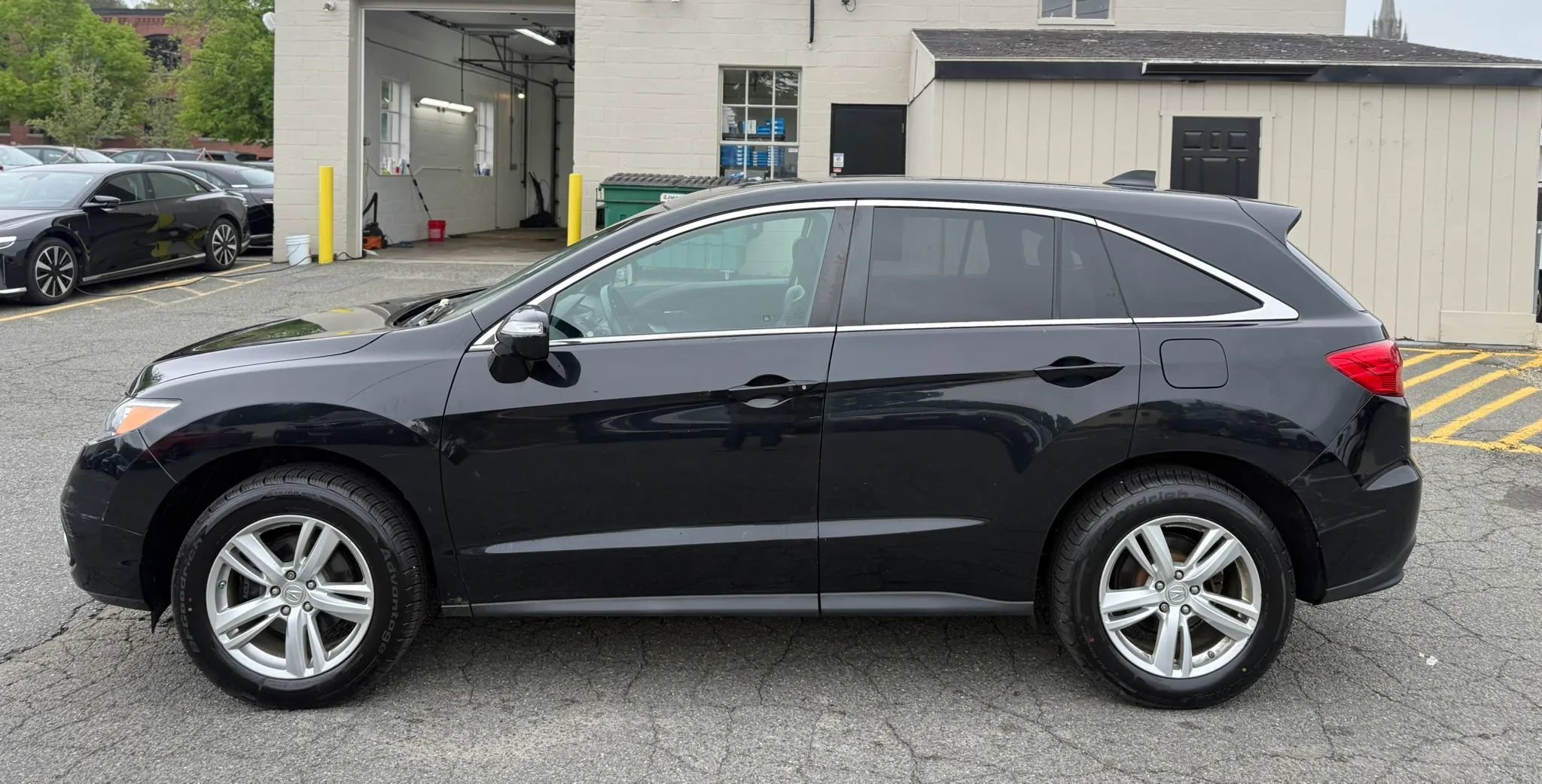 Used 2015 Acura RDX AWD w/ Technology Package image 9