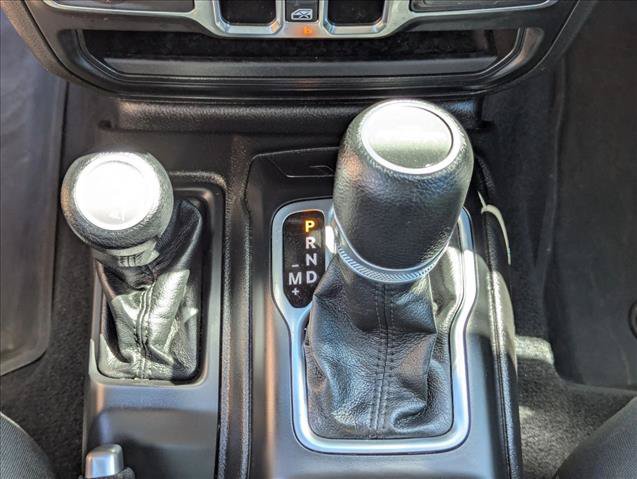 Used 2023 Jeep Gladiator Sport AWD/4WD image 12