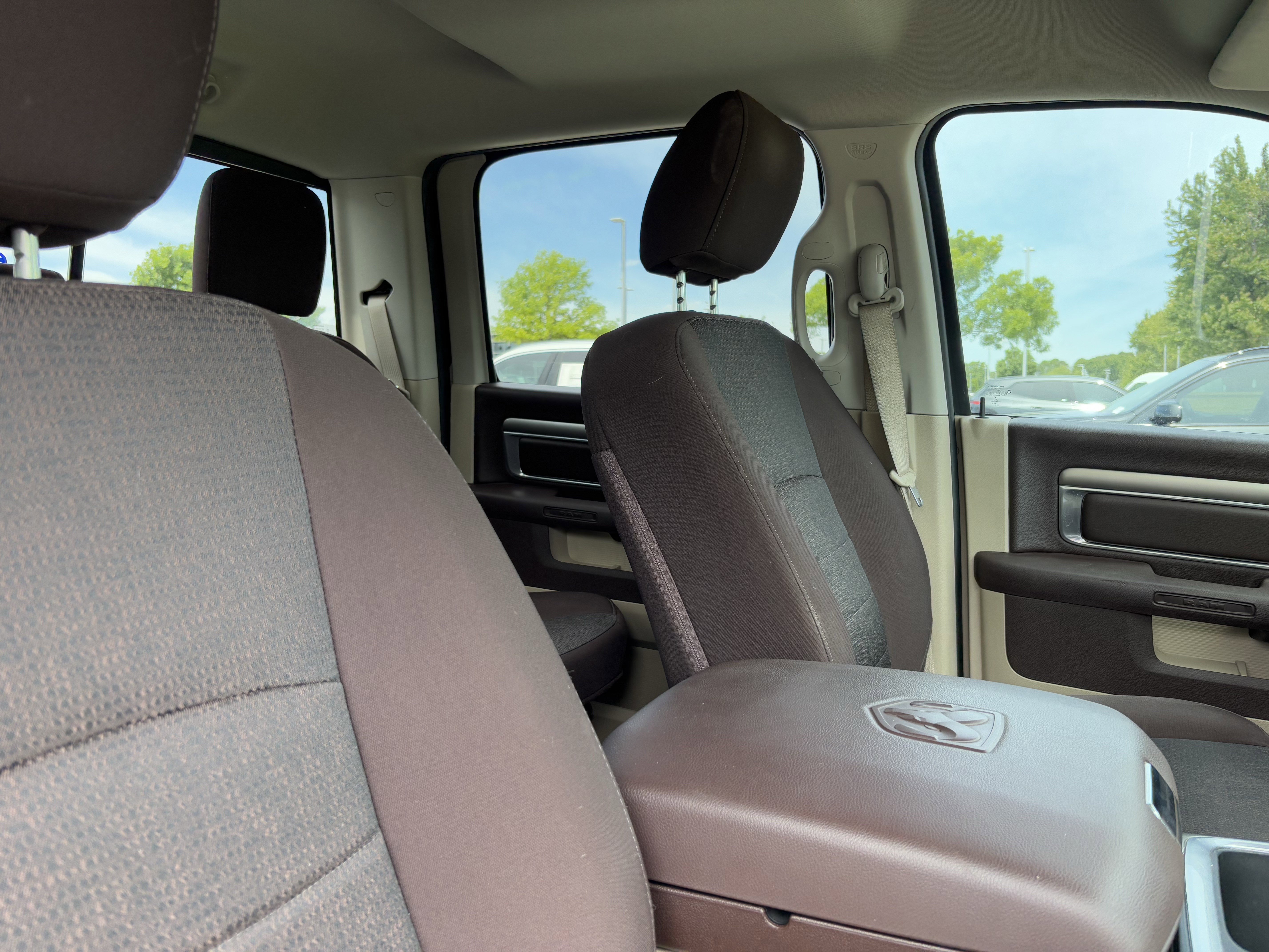 Used 2017 RAM 1500 Big Horn AWD/4WD image 34