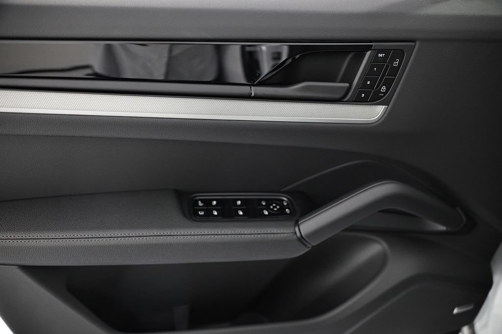 New 2026 Porsche Cayenne S AWD/4WD image 20