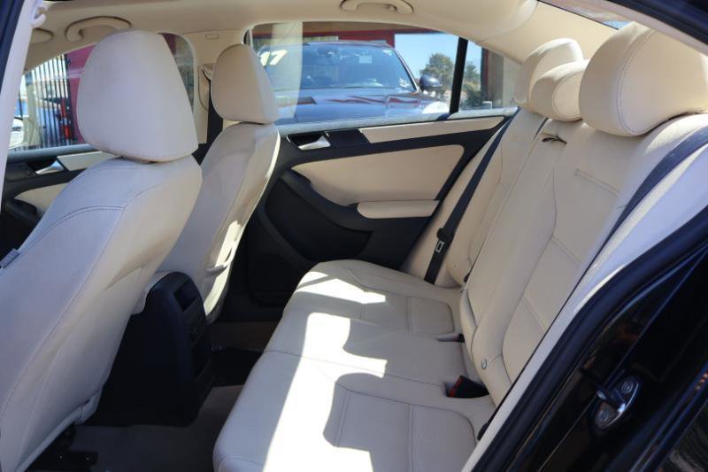 Used 2012 Volkswagen Jetta SE image 20