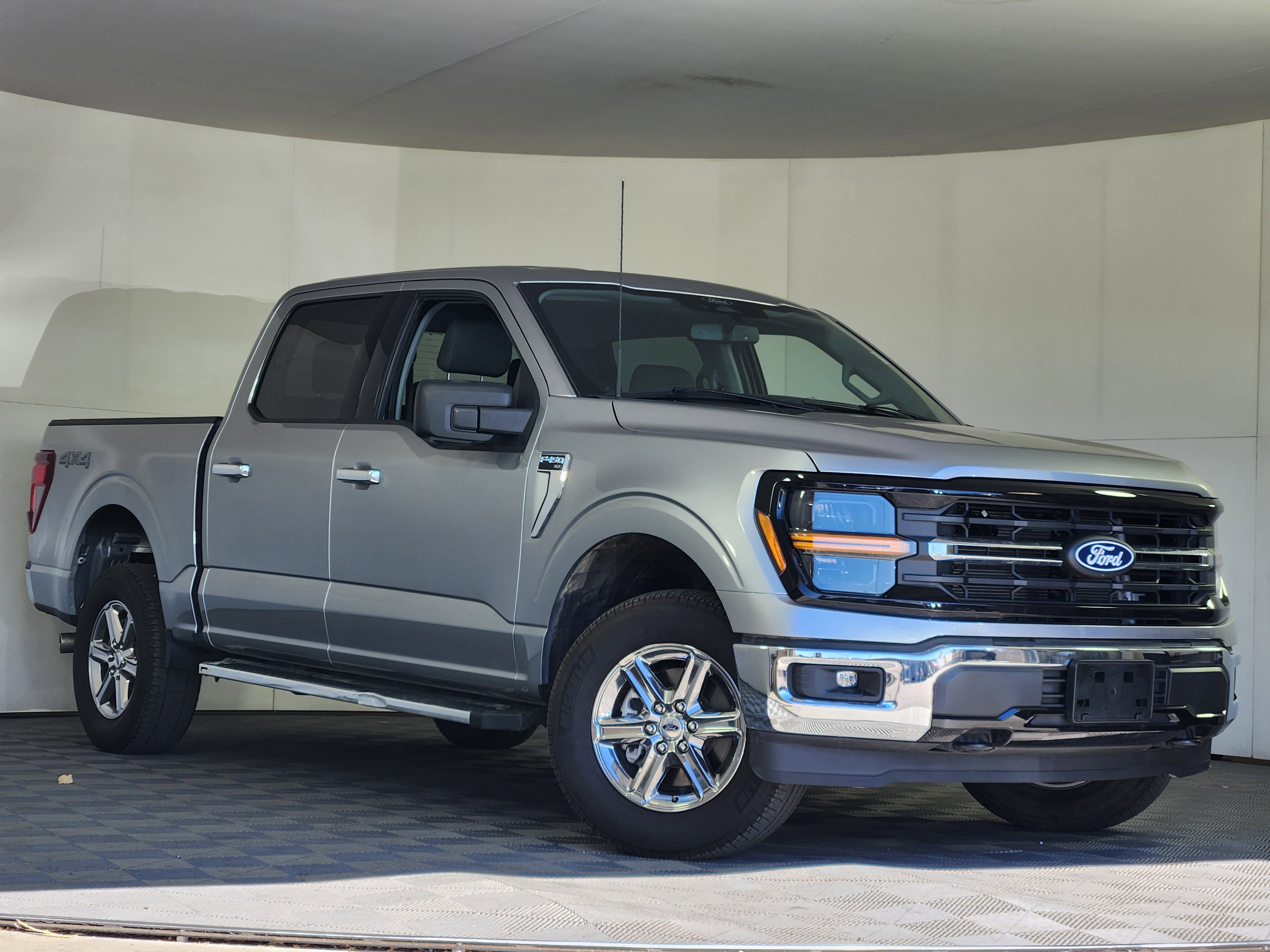 Used 2024 Ford F150 XLT image 1