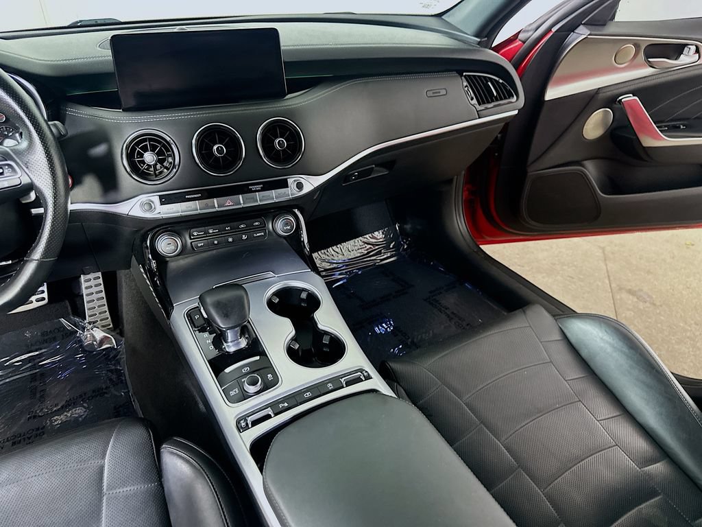 Used 2022 Kia Stinger GT2 RWD image 19