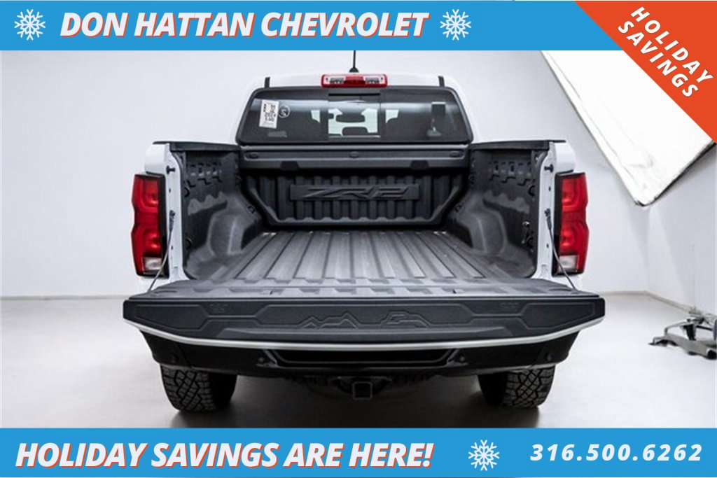 Used 2024 Chevrolet Colorado ZR2 w/ ZR2 Convenience Package III image 37