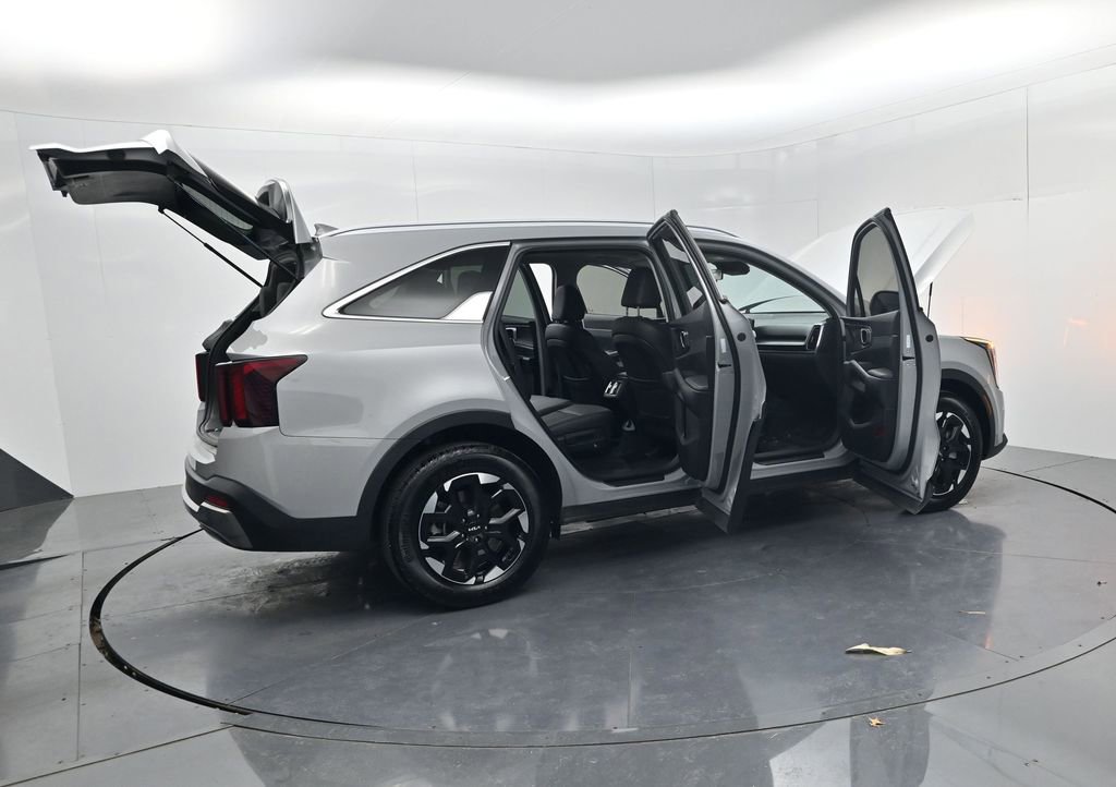 Used 2025 Kia Sorento S w/ Panoramic Sunroof Package image 57