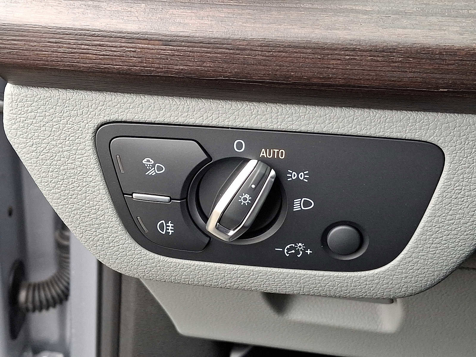 Used 2024 Audi Q5 2.0T Premium image 26