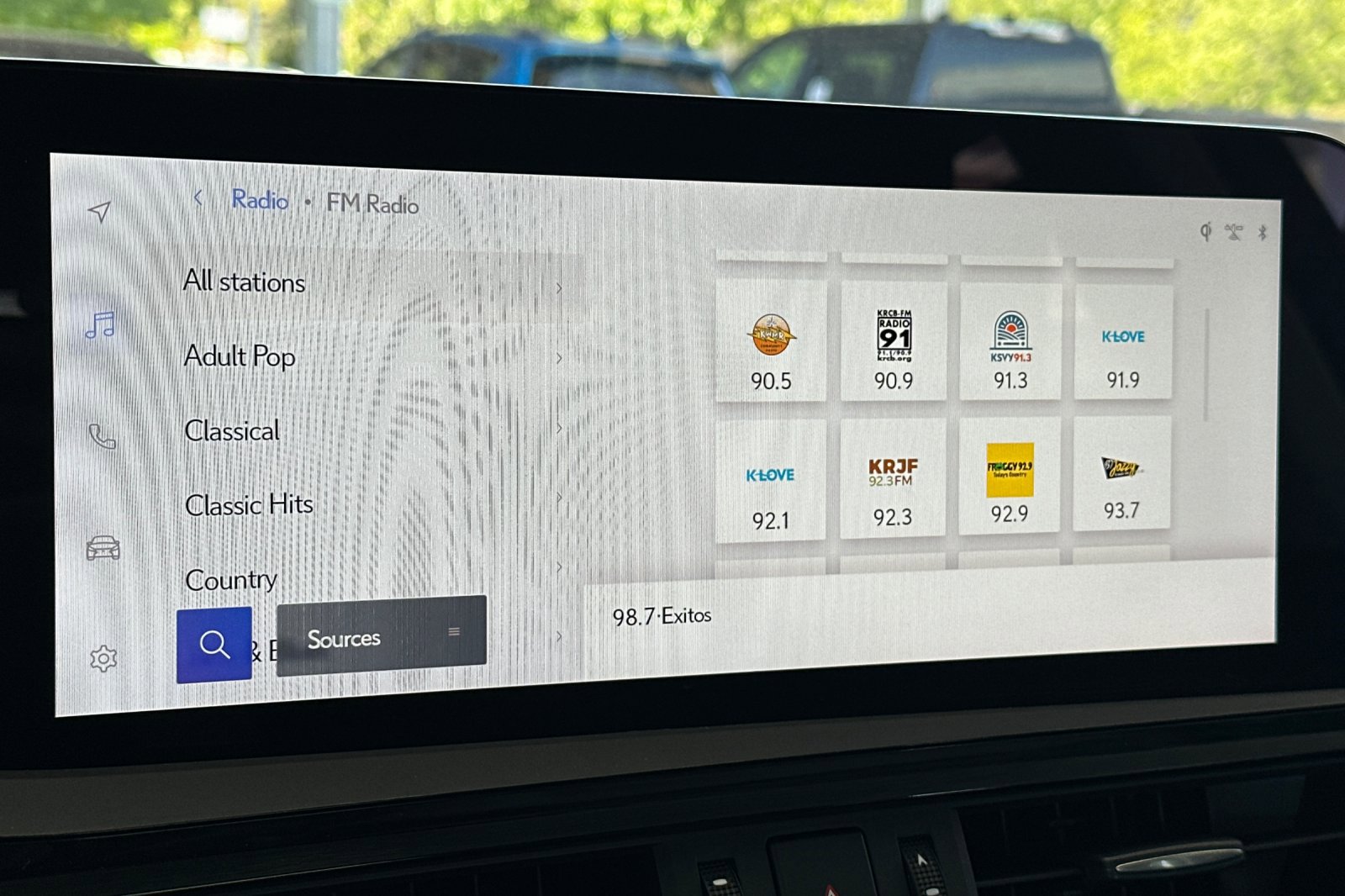 Used 2025 Lexus ES 300h w/ Premium Package FWD image 17