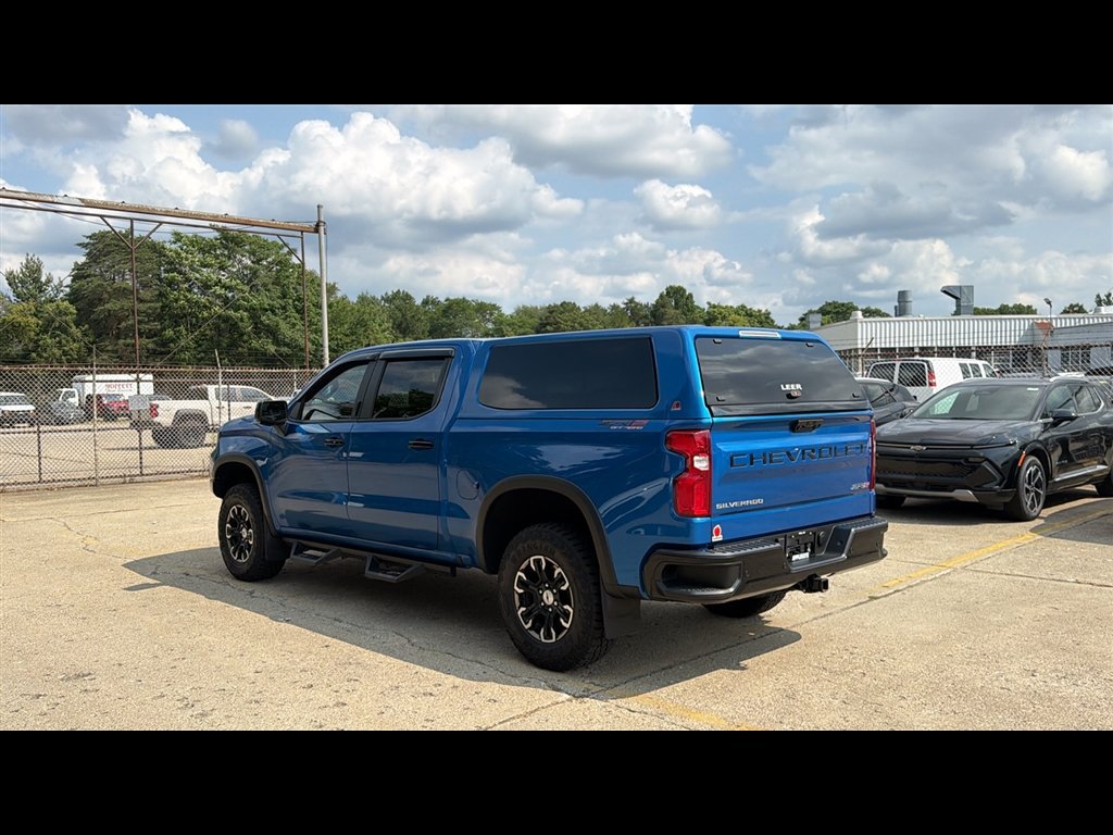 Used 2022 Chevrolet Silverado 1500 ZR2 AWD/4WD image 4