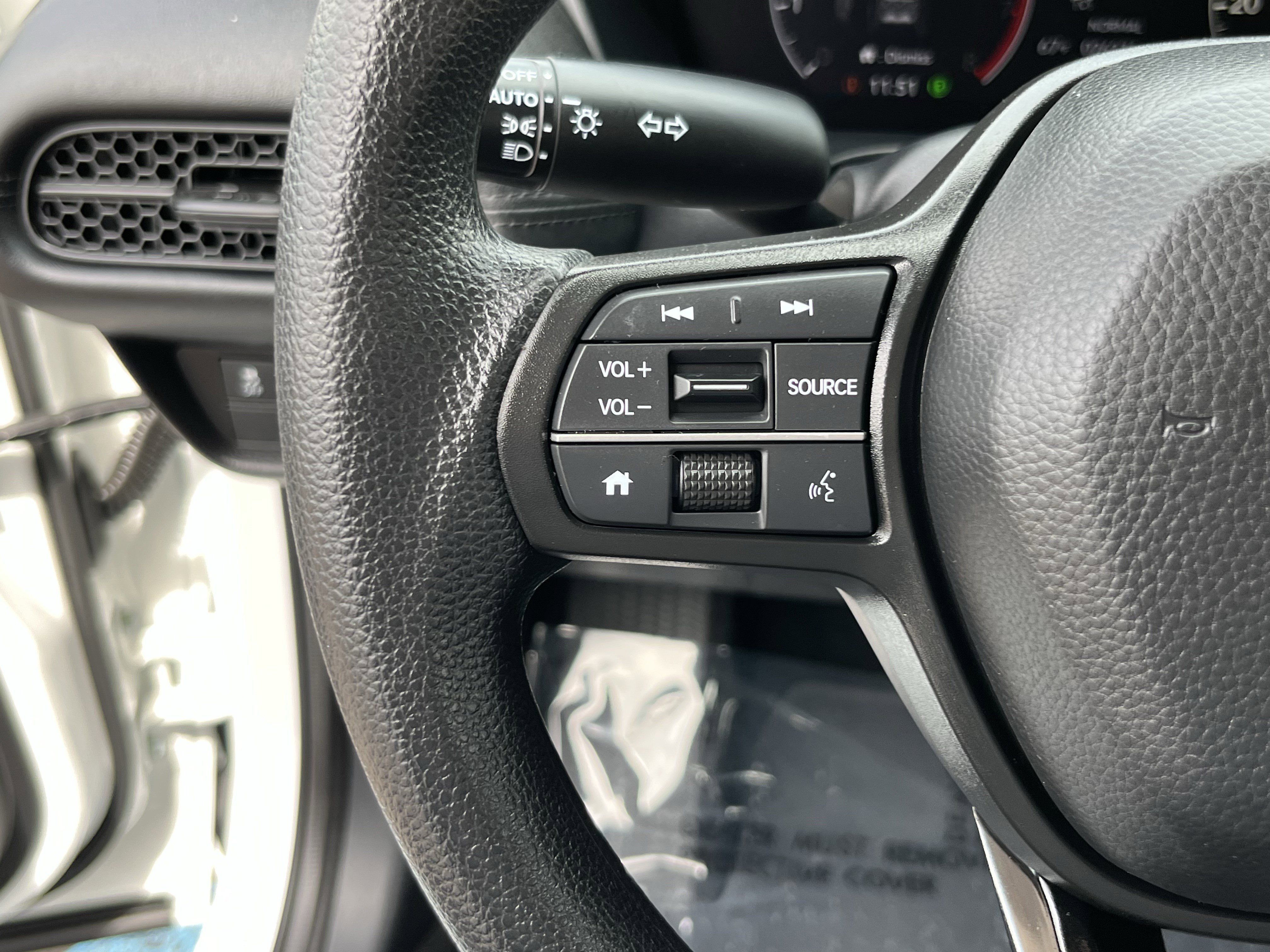 Used 2024 Honda HR-V LX image 19