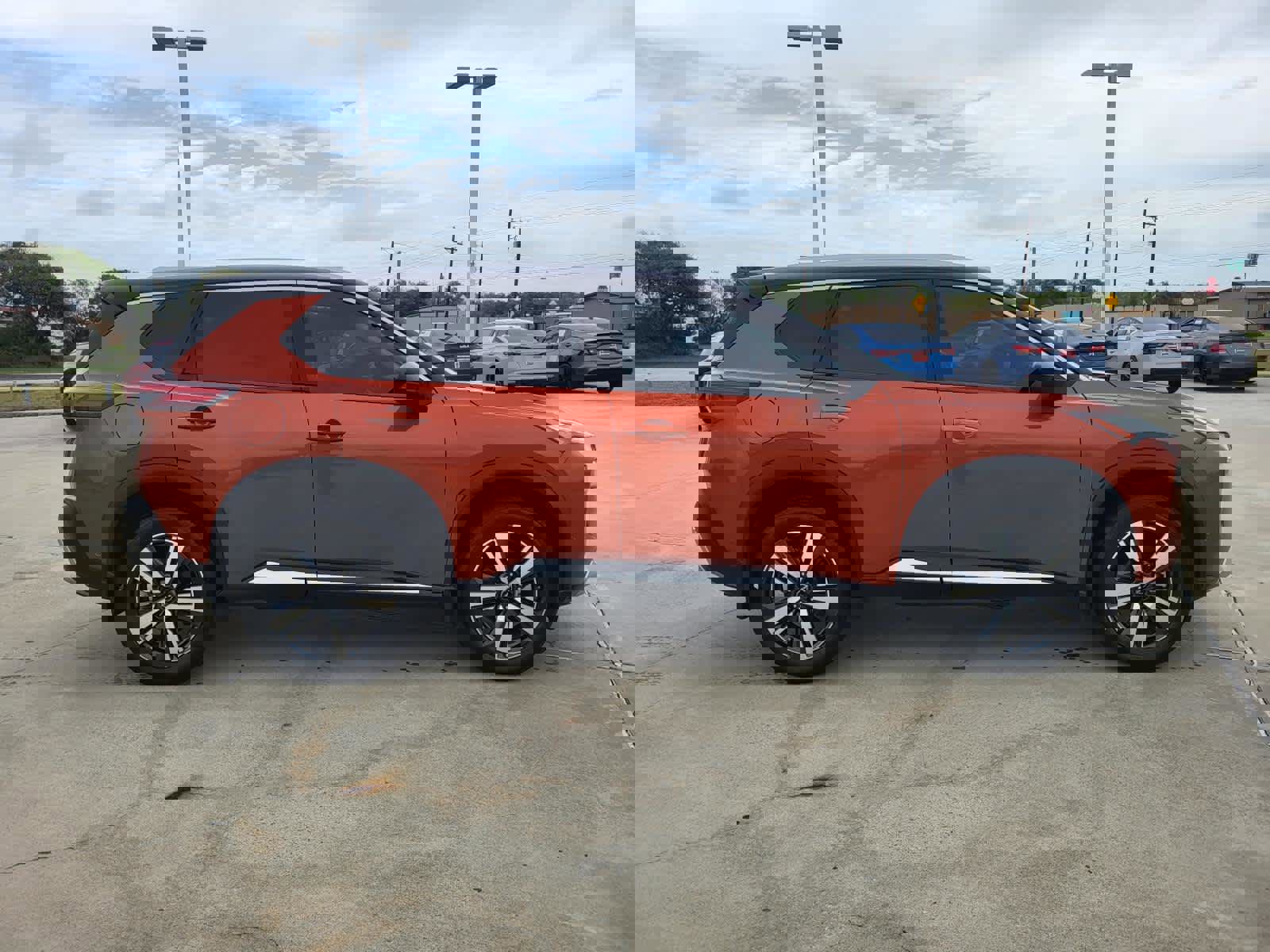 Used 2023 Nissan Rogue Platinum w/ Platinum Premium Package image 6