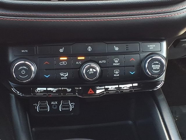 Used 2025 Dodge Durango GT AWD/4WD image 15