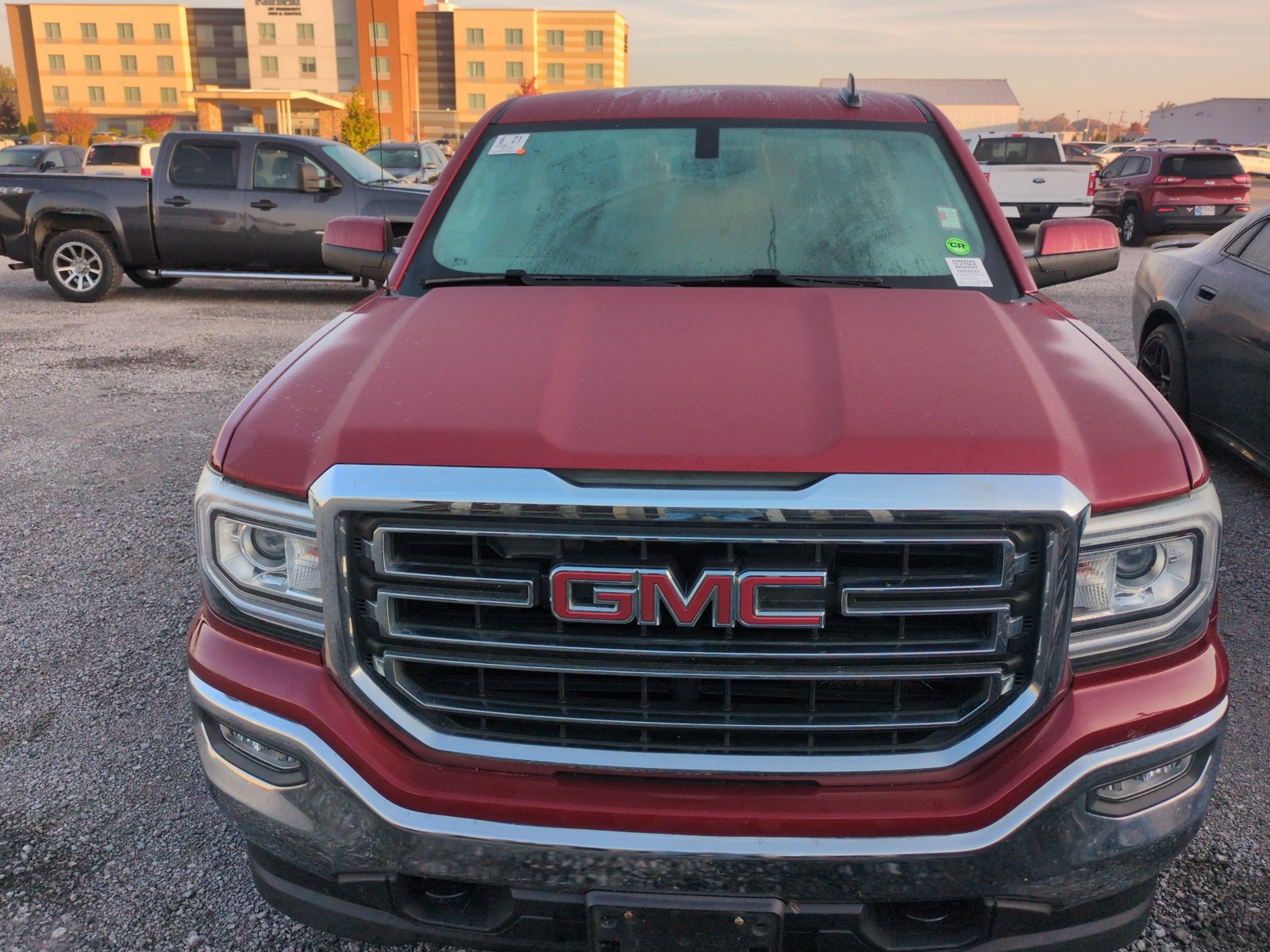Used 2018 GMC Sierra 1500 SLE w/ SLE Preferred Package AWD/4WD image 2