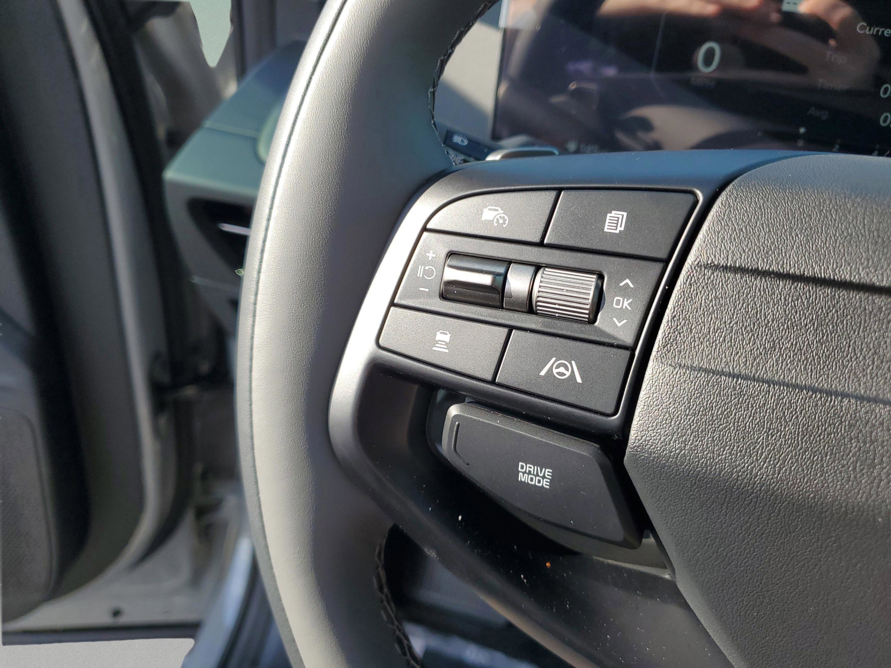 New 2025 Kia EV6 Light w/ Light LR Technology Package image 13