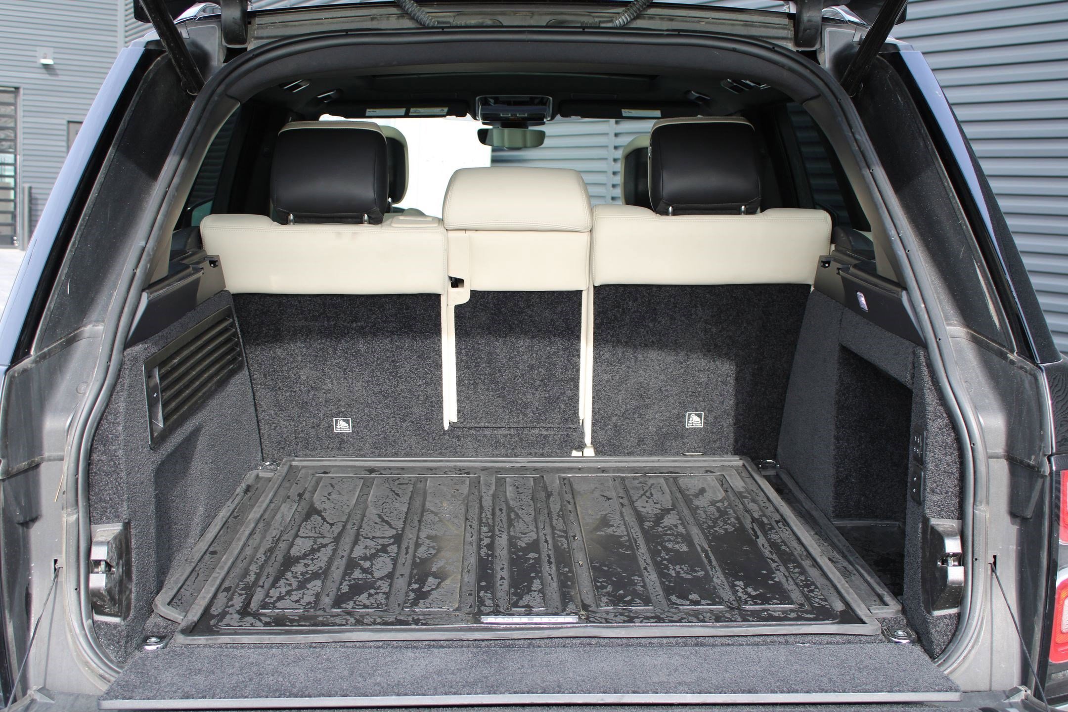 Used 2022 Land Rover Range Rover Westminster Edition image 26