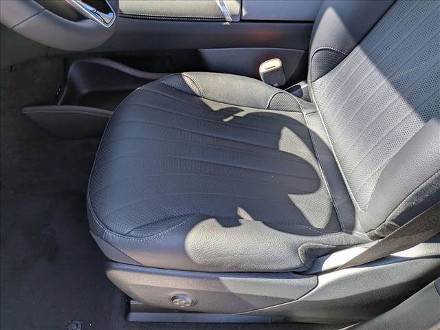 New 2026 Mercedes-Benz EQS 400 4MATIC SUV image 4