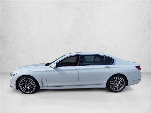 Used 2022 BMW 740i w/ Premium Package RWD image 9