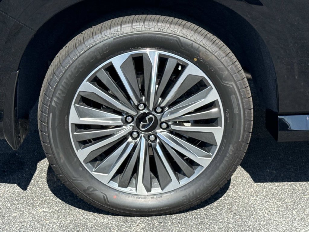 New 2027 INFINITI QX80 Luxe w/ Cargo Package AWD/4WD image 30