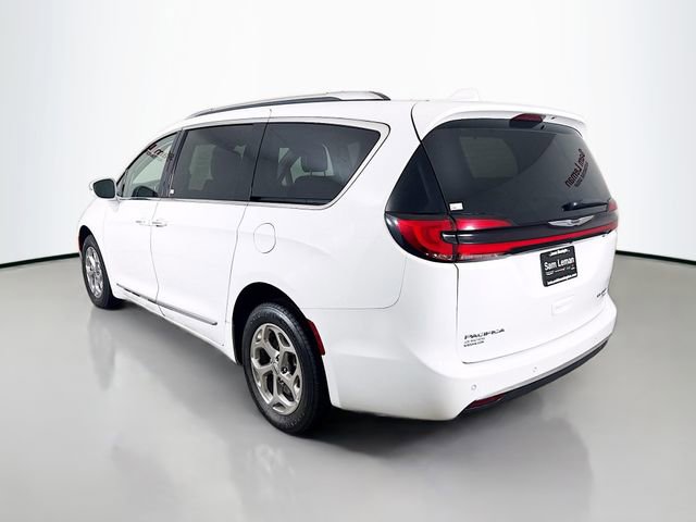 Used 2021 Chrysler Pacifica Limited AWD/4WD image 5