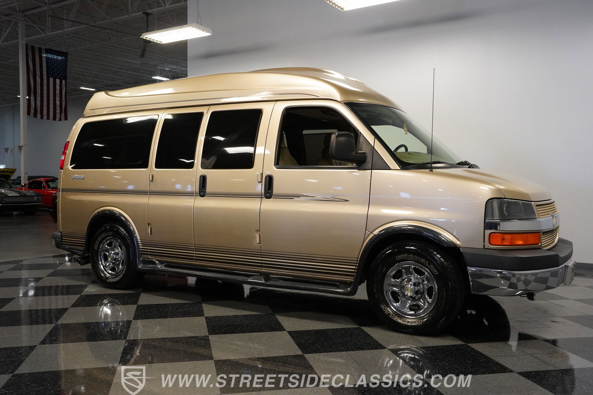 Used 2006 Chevrolet Express 1500 w/ Preferred Equipment Group image 15