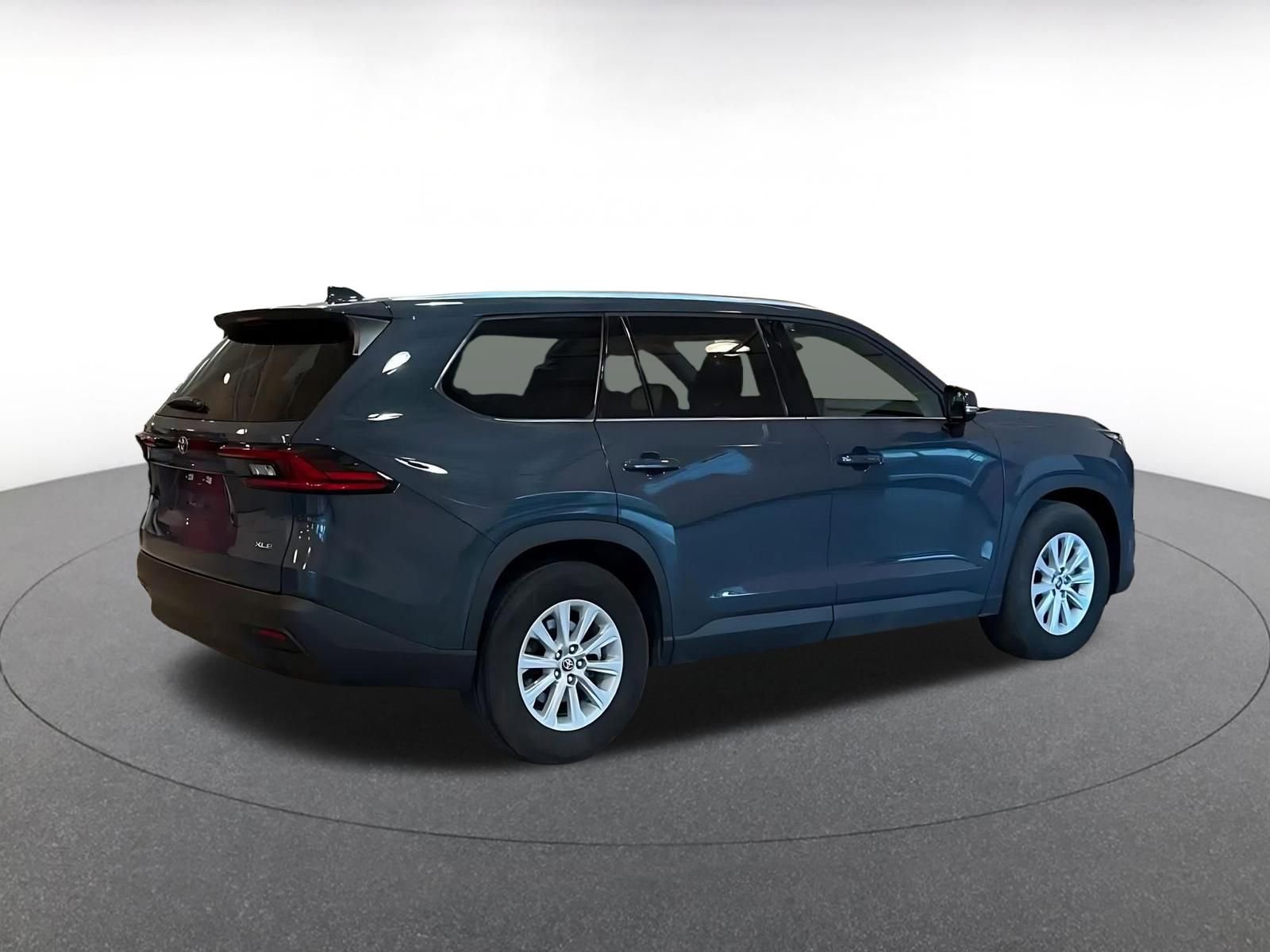 Used 2025 Toyota Grand Highlander FWD image 14