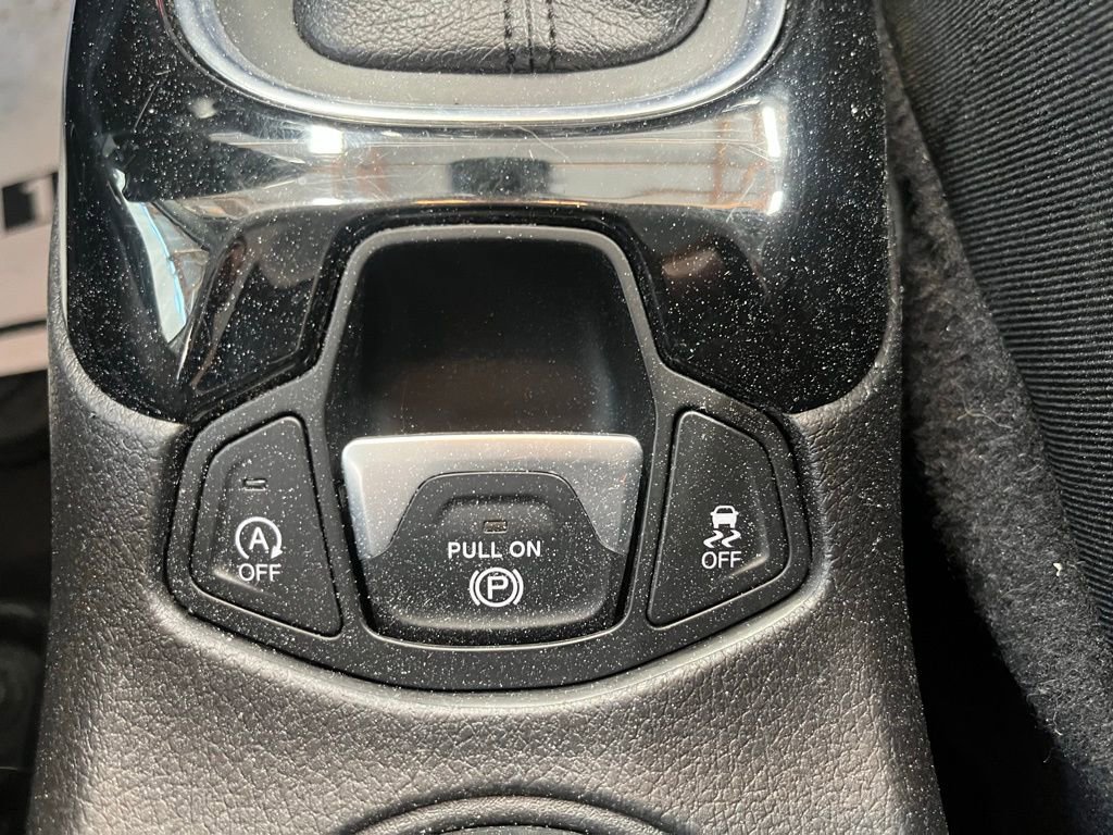 Used 2021 Jeep Compass Latitude image 14