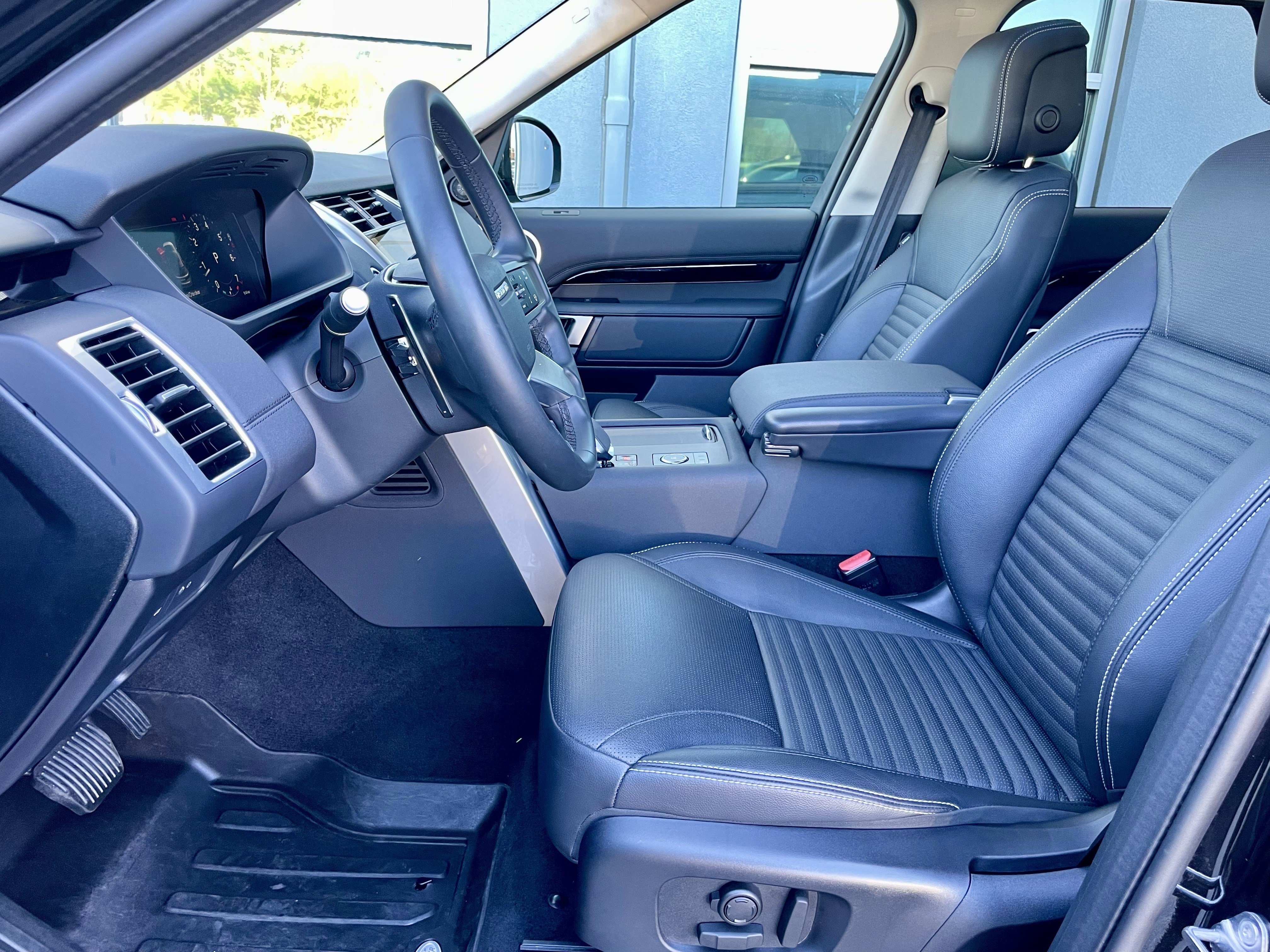 Certified 2024 Land Rover Discovery S AWD/4WD image 14