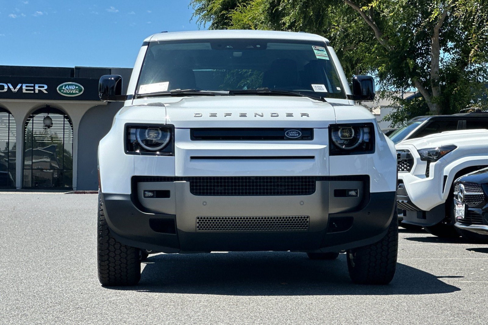 New 2026 Land Rover Defender 130 S AWD/4WD image 7