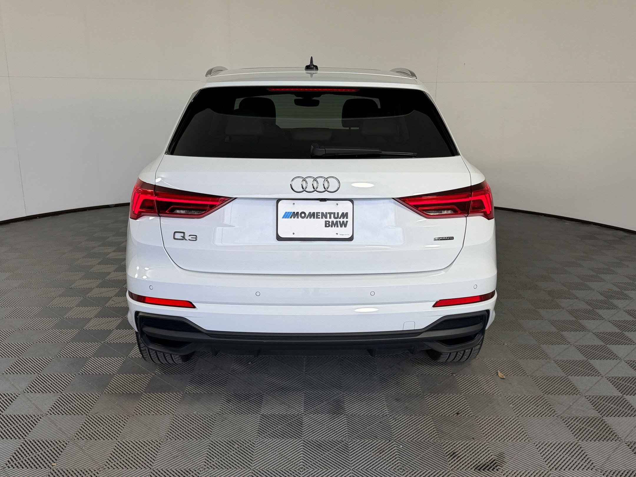 Used 2023 Audi Q3 2.0T Premium Plus AWD/4WD image 10