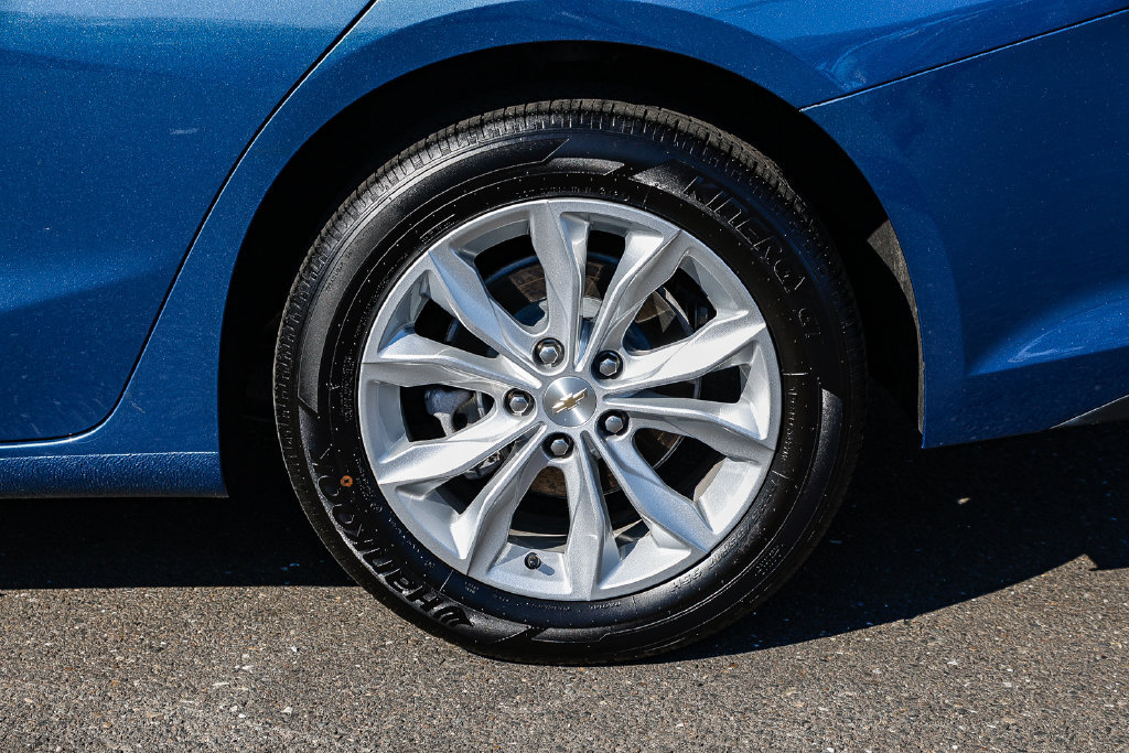 Used 2025 Chevrolet Malibu LT FWD image 16