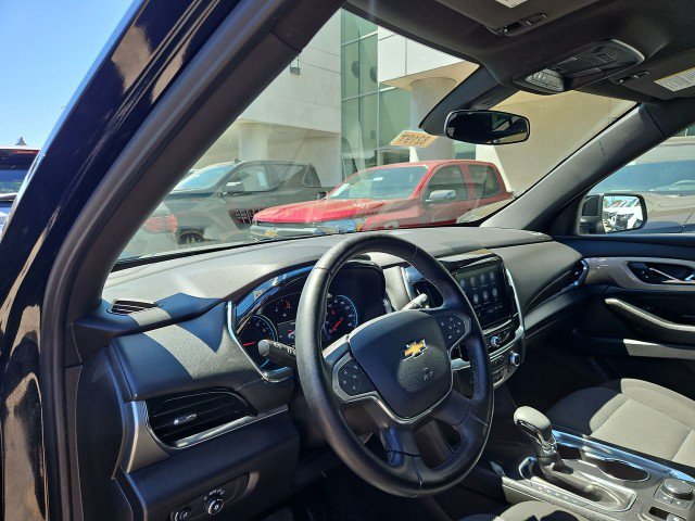 Used 2023 Chevrolet Traverse LT FWD image 10