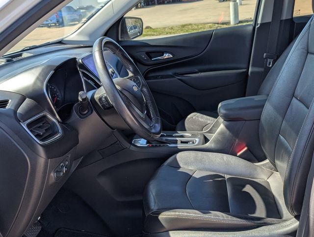 Used 2020 Chevrolet Equinox LT w/ Sport Edition FWD image 13