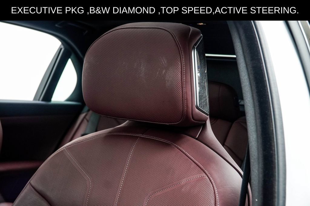 Used 2025 BMW 750e xDrive w/ Executive Package AWD/4WD image 53