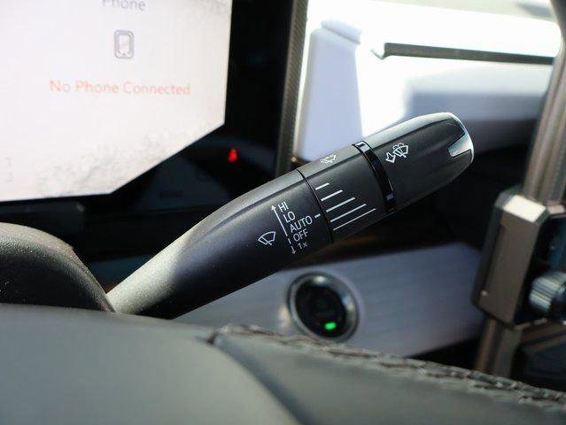 New 2025 GMC Hummer EV 2X w/ LPO, Dark Essentials Package image 28