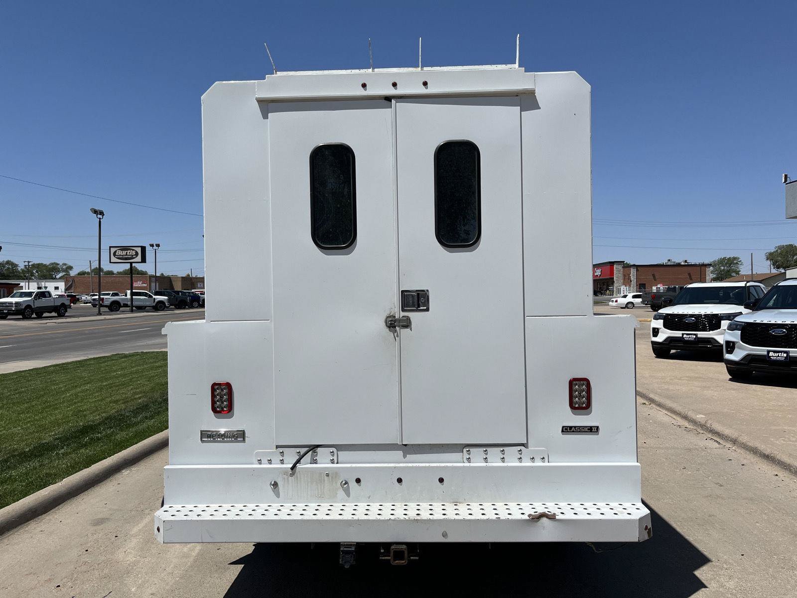 Used 2018 GMC Sierra 3500 4x4 Regular Cab w/ Sierra Convenience Package image 5
