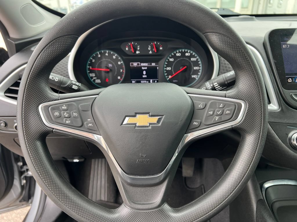 Used 2023 Chevrolet Malibu LT FWD image 18