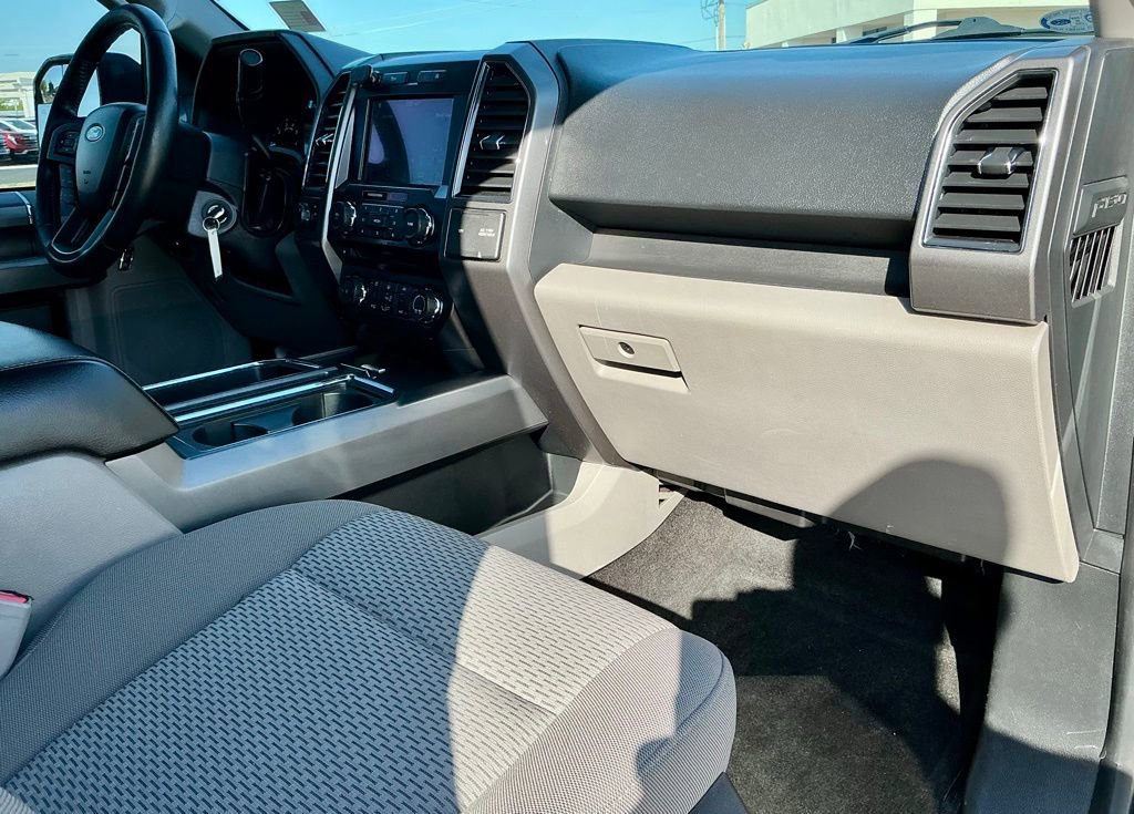 Used 2017 Ford F150 XLT w/ Equipment Group 302A Luxury RWD image 25
