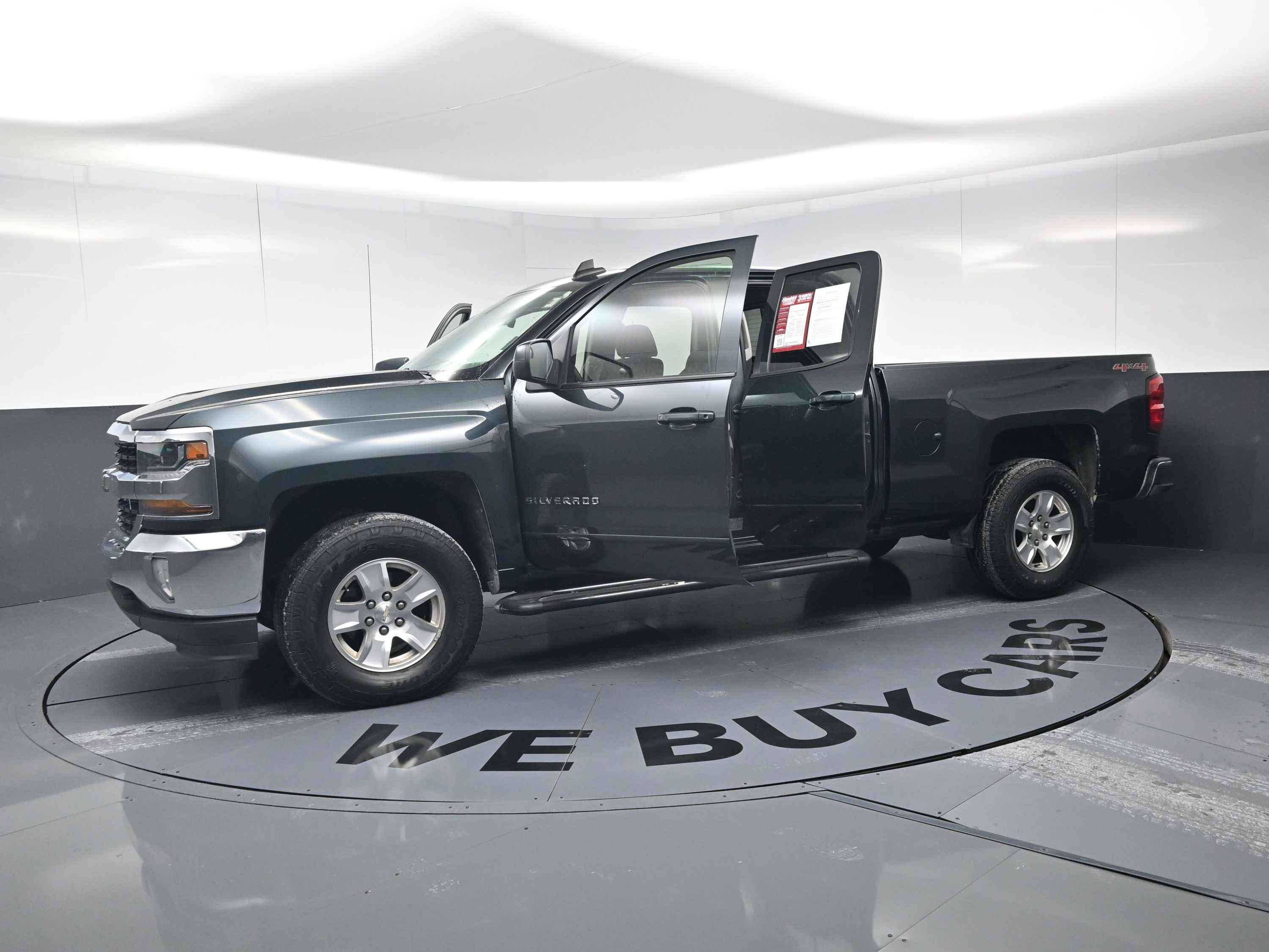 Used 2017 Chevrolet Silverado 1500 LT w/ All Star Edition image 21