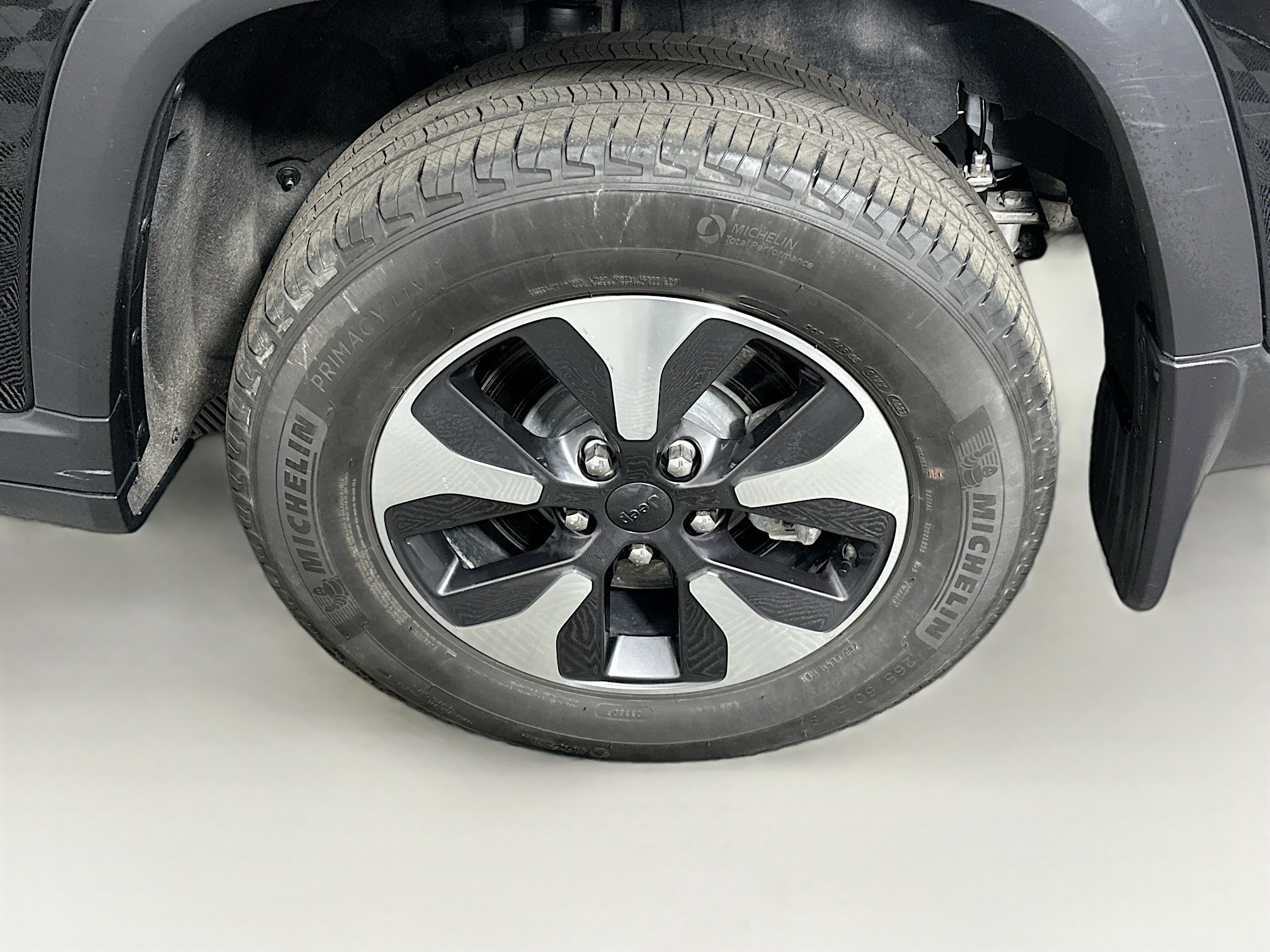 Used 2022 Jeep Grand Cherokee Limited 4xe w/ MOPAR Finishing Package image 11