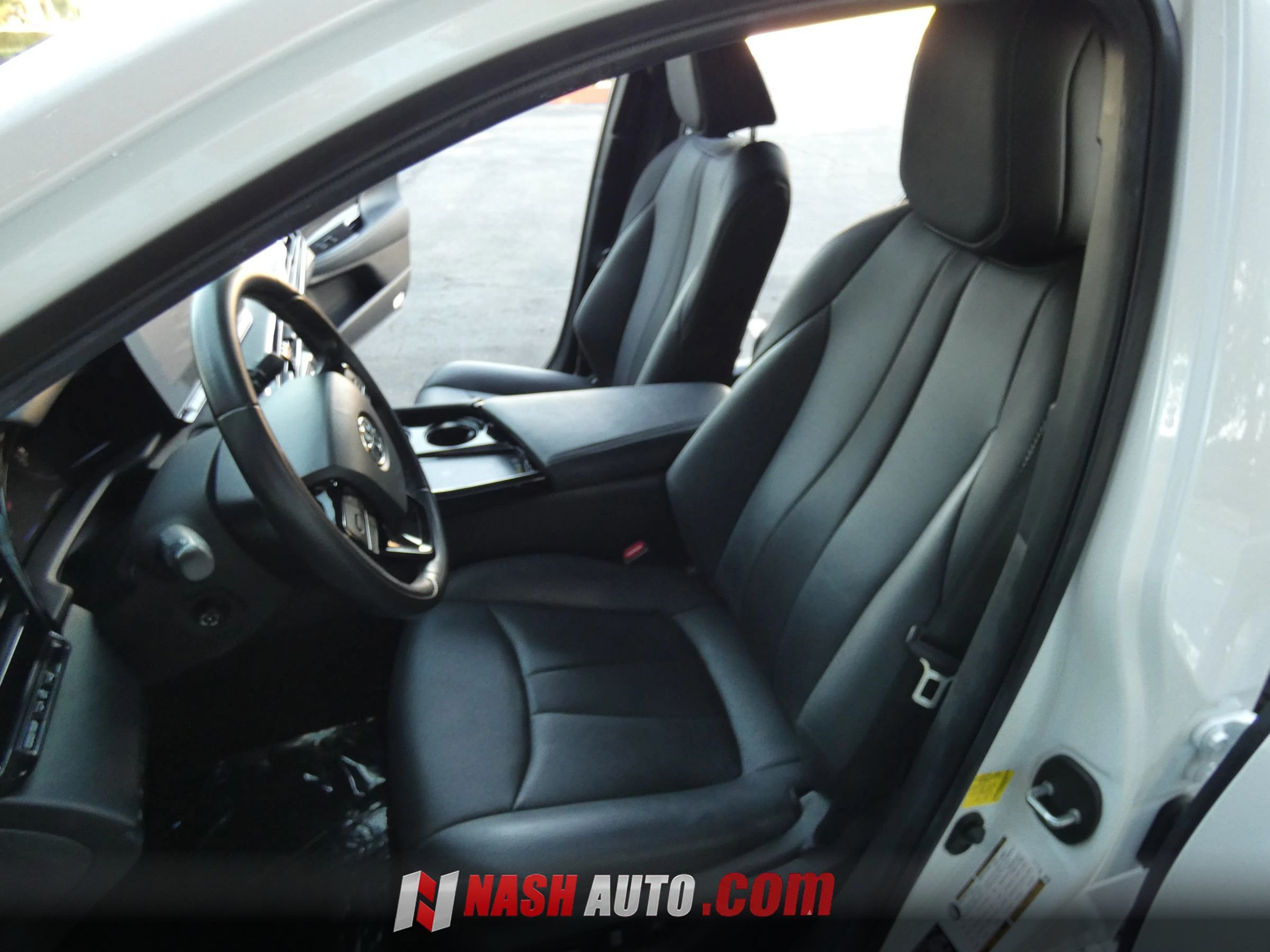 Used 2022 Toyota Mirai w/ Advanced Technology Package RWD image 49